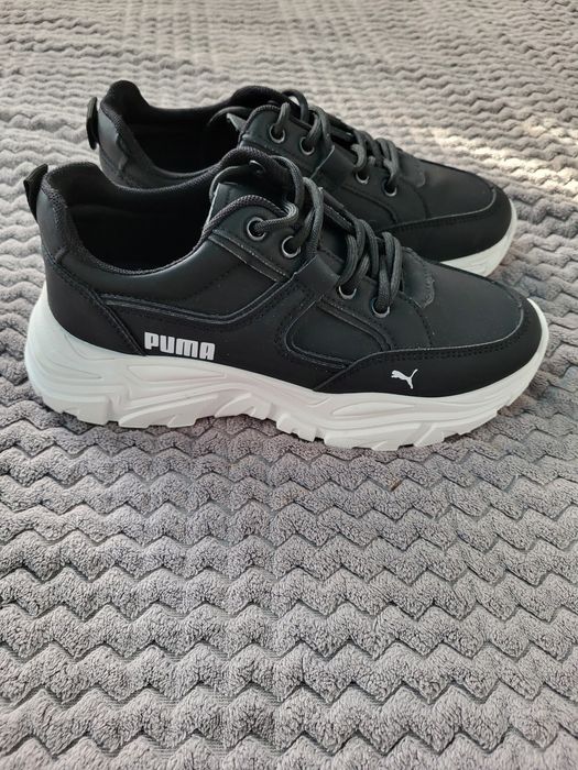 Кросівки пума жіночі