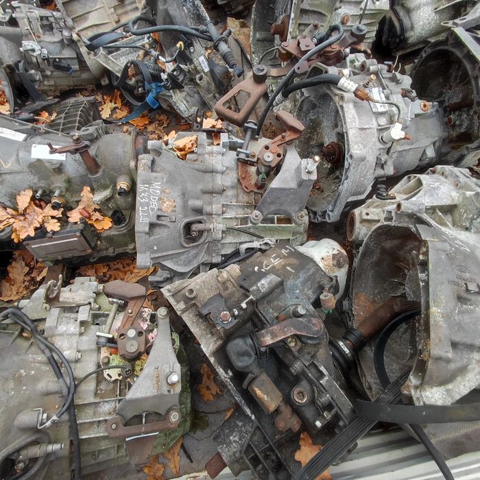 Volkswagen Sharan Galaxy golf passat B5 b6 B4 b2b3 skrzynia biegów silnik renault citroen peugeot 1.6 hdi klapa tyl drzwi przód przesuwne rozrusznik