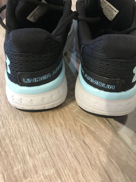 Продам кросівки!!!