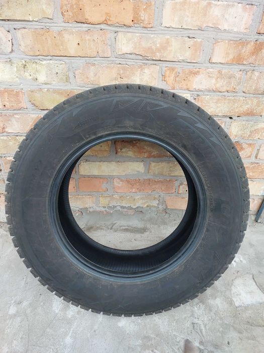 Зимова резина Бріджстоун на авто, комплект.