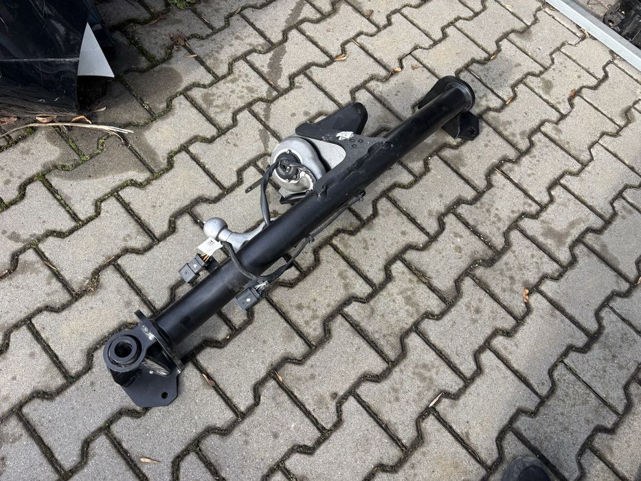 hak BMW X2 U10 oryginał 2024R DEMONTAŻ