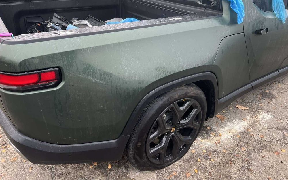 Запчатини Rivian R1T Розбірка Шрот Rivian R1T