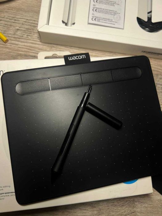 Графічний планшет Wacom Intuos S (USB)