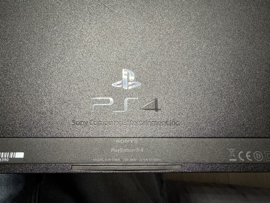 Konsola Sony PlayStation 4 PS4 FAT CUH-1116A – USZKODZONA – NA CZĘŚCI / DO NAPRAWY