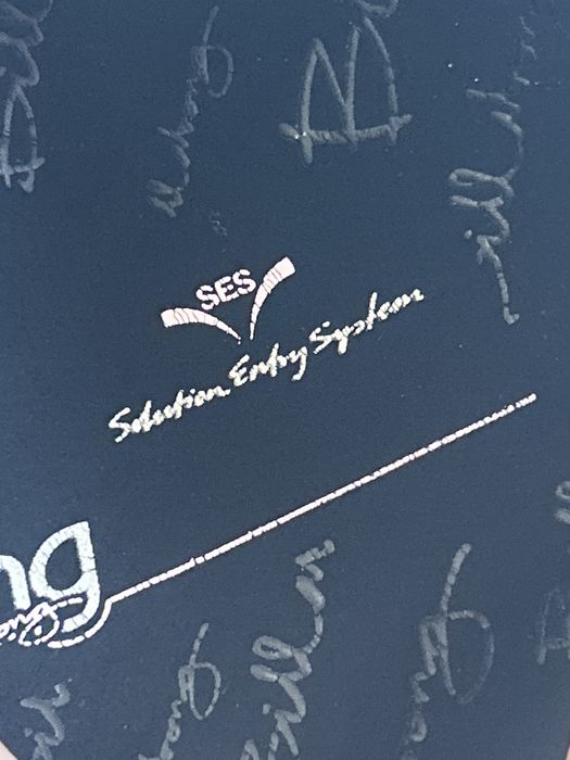 Fato de surf Billabong 8 anos criança e capuz quiksilver S