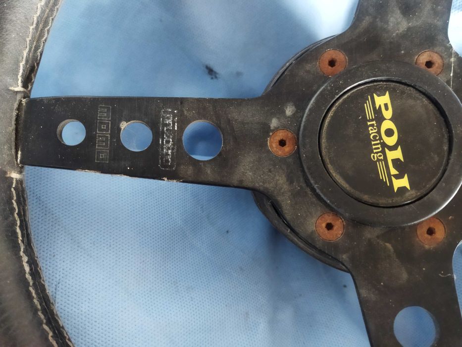 Volante Momo golf mk1