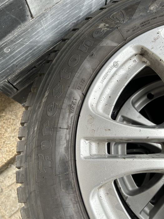 3 jantes mercedes com pneus