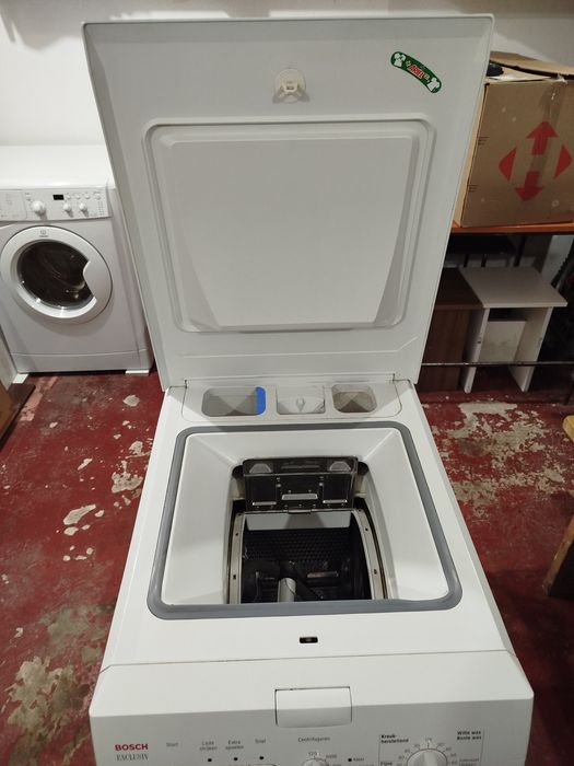 Продам пралку Bosch.