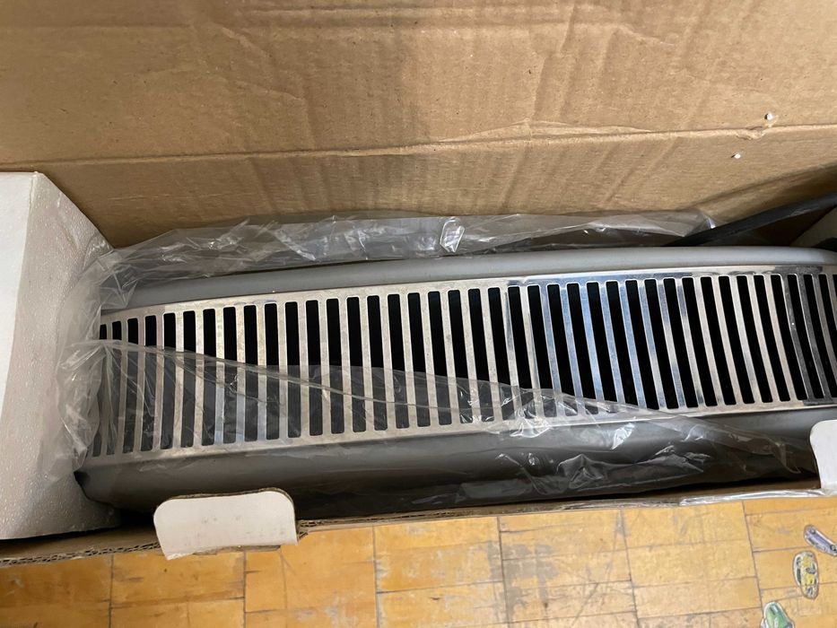 Конвектор DeLonghi HR720