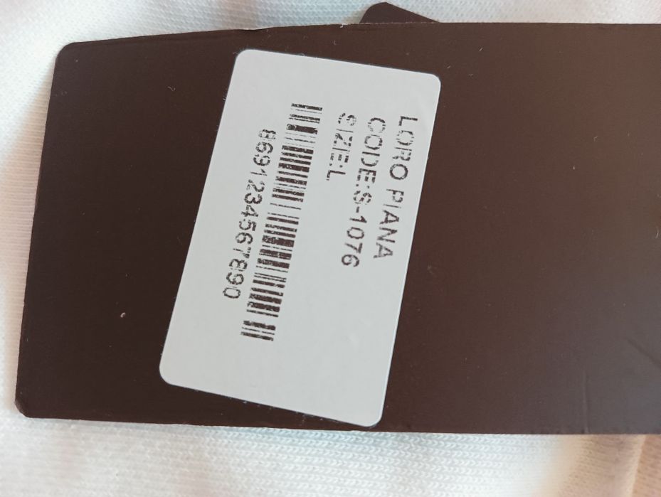 Bluza  unisex Loro Piana L dobra na M
