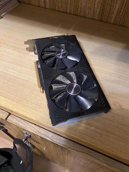Видеокарта  SAPPHIRE Radeon Rx570