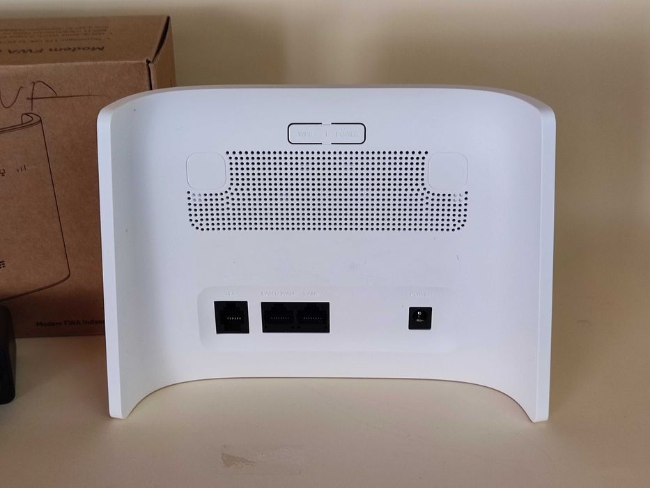 Router TCL 4G+ 600mbps Cat.12/13