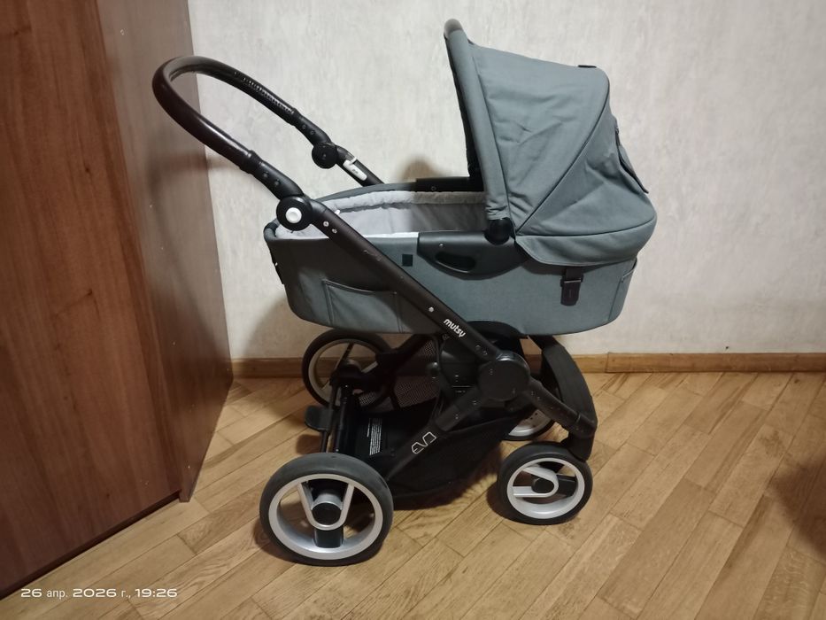 ДУЖЕ ТЕРМІНОВО! У зв'язку з переїздом ПРОДАМ  Коляску   Mutsy Evo 2 в 1