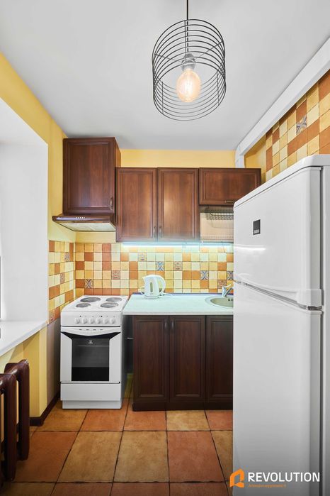 БЕЗ% 1 кім., квартира. Шевченкіський р-н, вул. Казарменна 4-Б