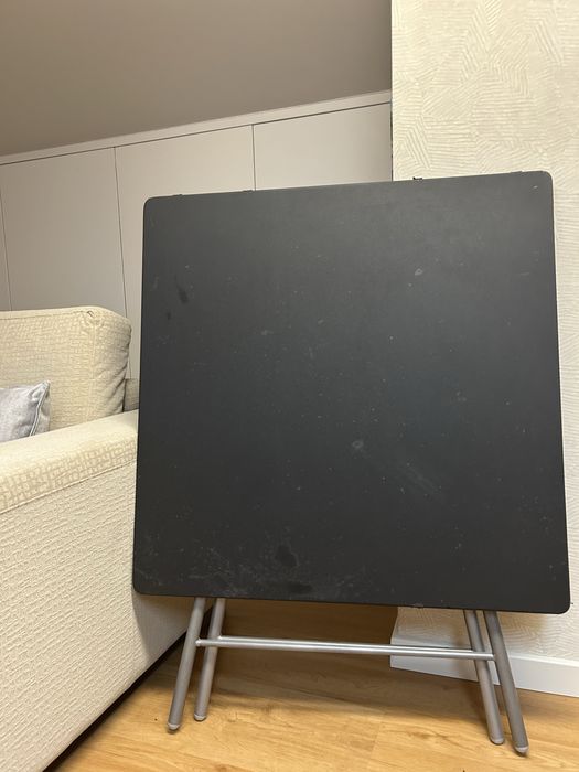 Mesa Dobrável com Tampo de Vidro