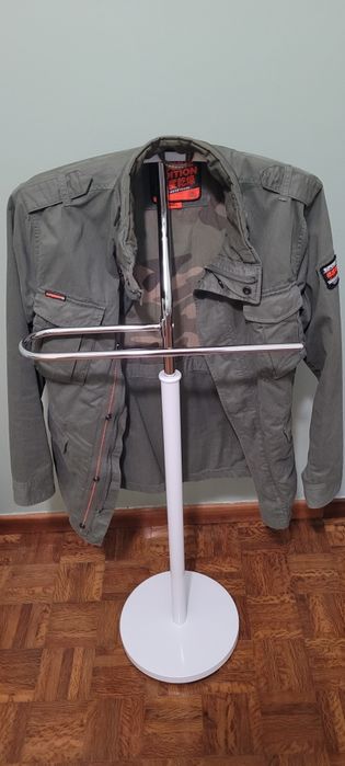 Casaco Superdry estilo militar