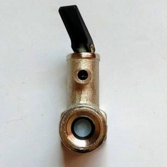 Запобіжний клапан для бойлера (водонагрівача) 1/2", новий