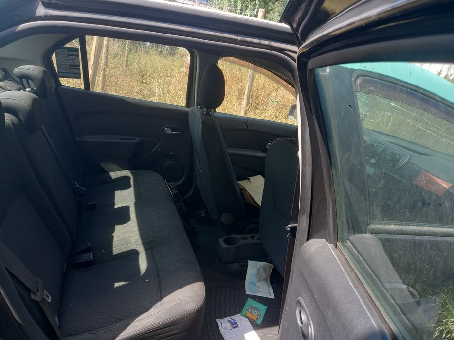 Carro  acidentado para  peças  ou reparar