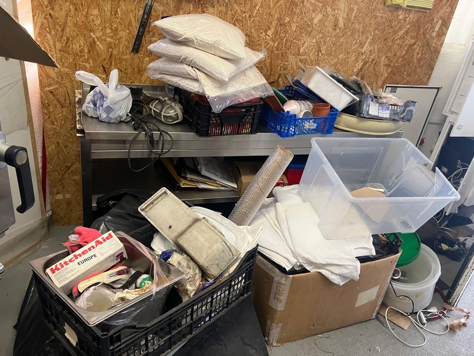 Faço recolha de sucatas e entulho limpezas