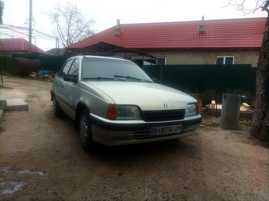 Opel Kadett 1.4i
