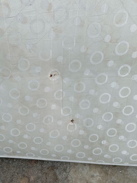 Матрас двухспальний