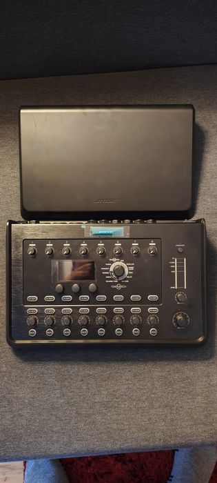 Mixer Cyfrowy Bose T8s