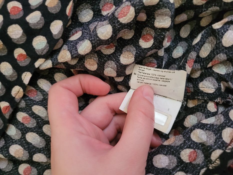 Блуза в горошек с длинным рукавом