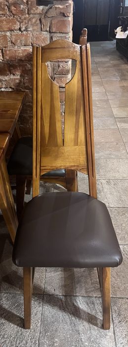 Stoły i krzesła do baru / restauracji