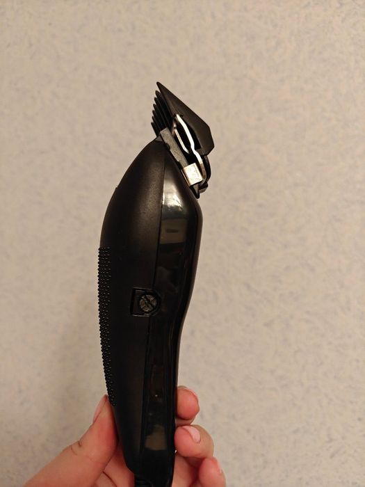 Машинка для стрижки волос Saturn и Starex