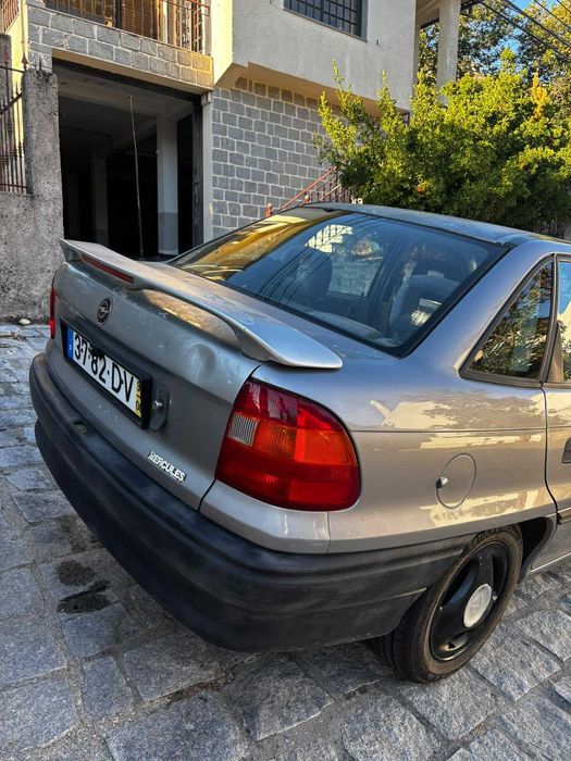Opel astra f 1.4 Gasolina foto 2