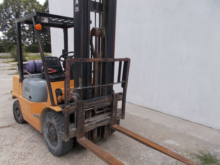 Wózek widłowy LPG HALLA HLF 25 Continental TM 27