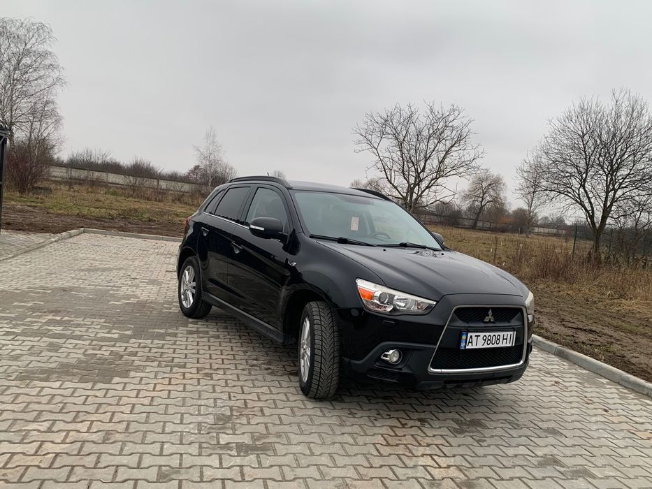 Mitsubishi ASX 2011 року.