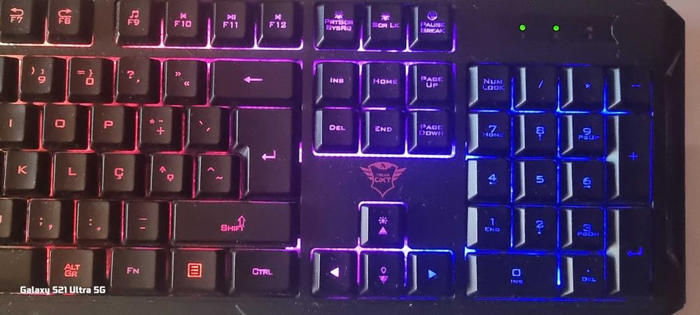 Teclado Gaming PC Laptop AVONN