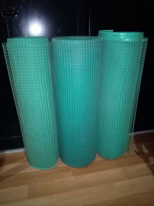 Siatka ogrodnicza plastikowa 80cm stan bdb około 65 metrów