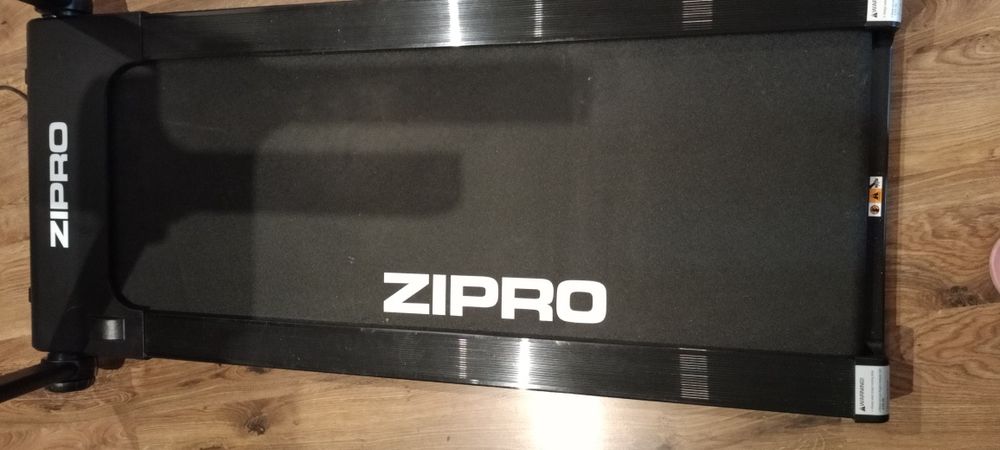 Bieżnia  Zipro Pacto