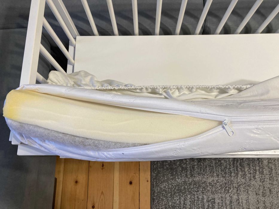 Łóżeczko niemowlęce / dostawka