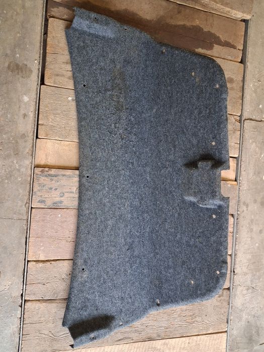 Обшивка крышки багажника Chery Easter