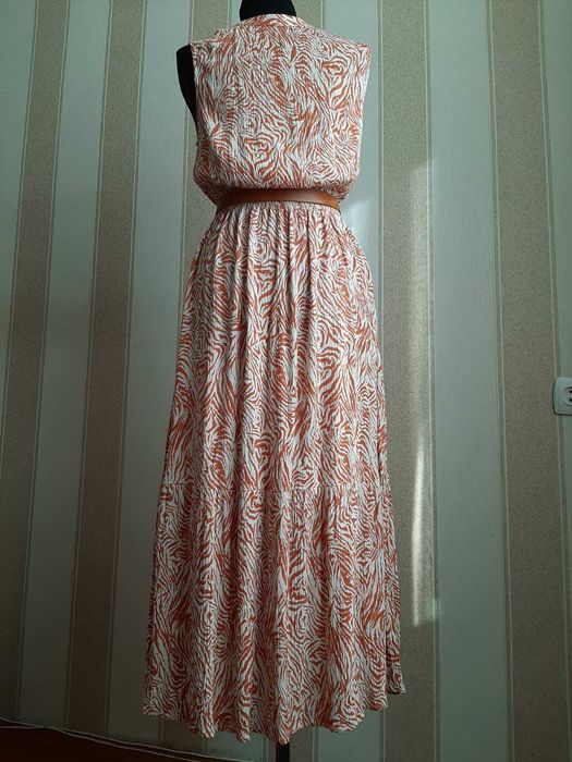 Сукня, плаття літнє, максі\міді. НОВА сукня. 100% віскоза.