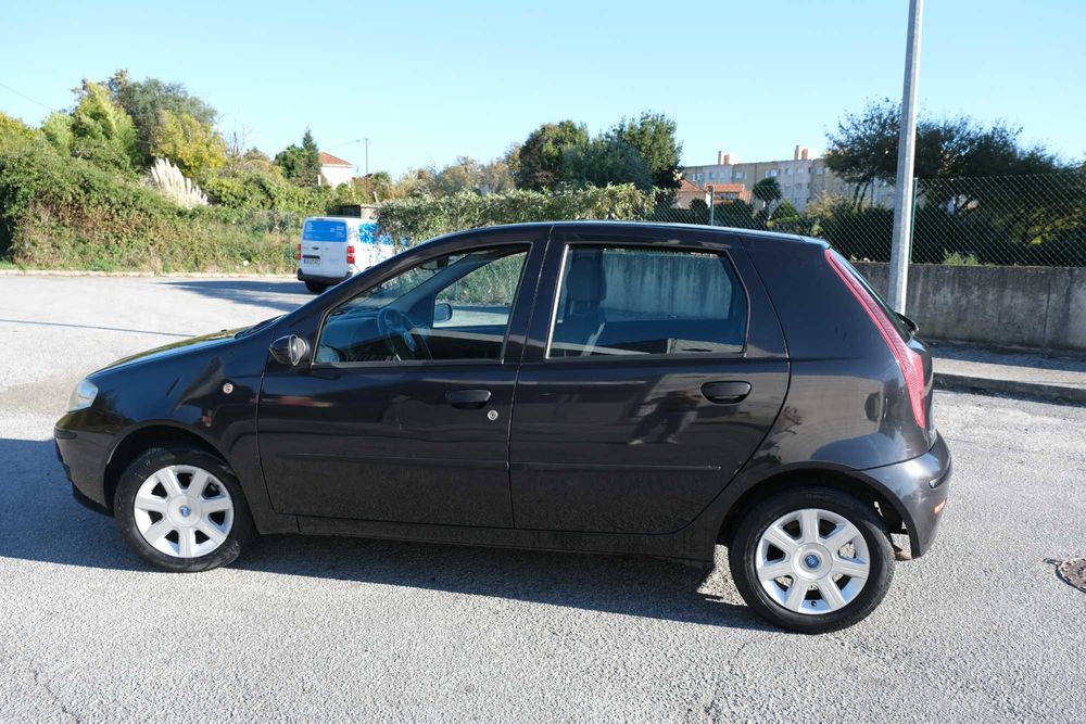Fiat Punto 1.3 Multijet 2005 | 143.000 km comprovados | 1 Dona | Nacional — photo 3