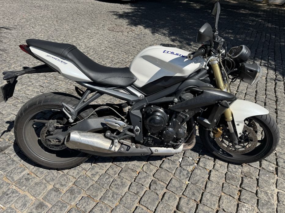 Triumph Sreet Triple 675