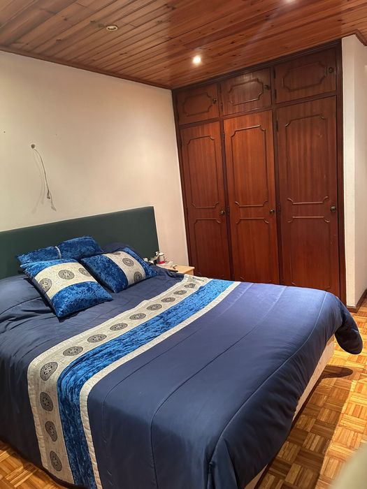 Quarto sesimbra disponivel