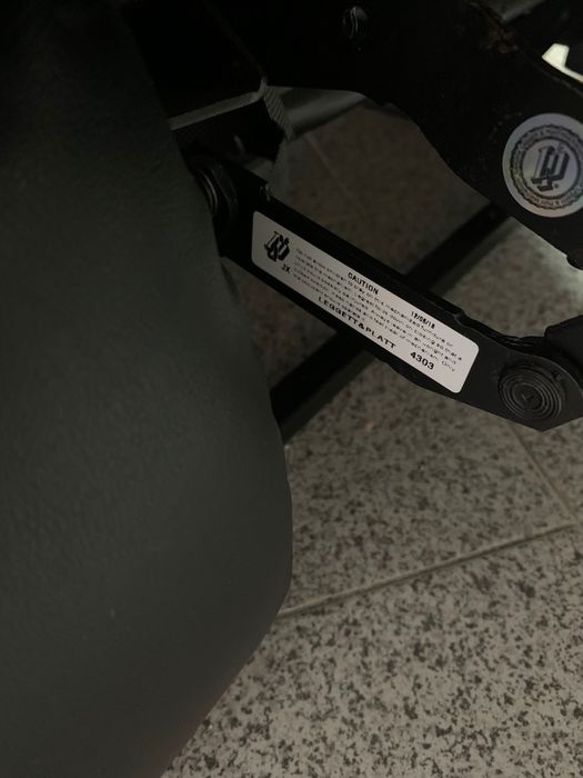 Conjunto de sofás em pele pretos