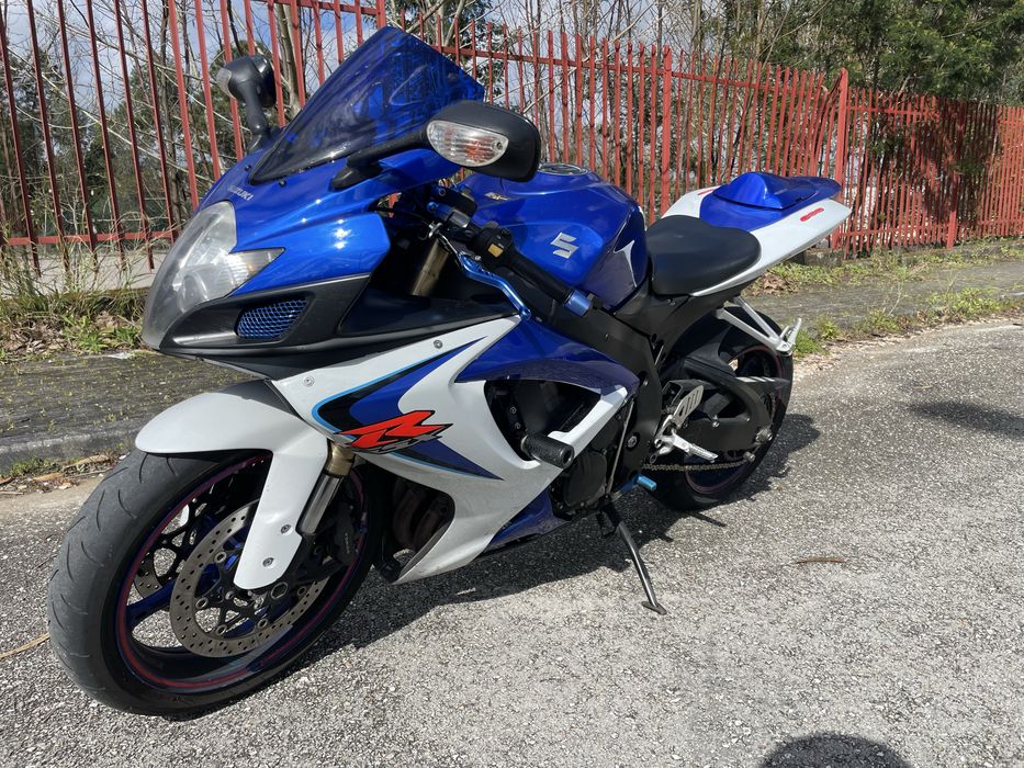 Suzuki gsxr600 k7