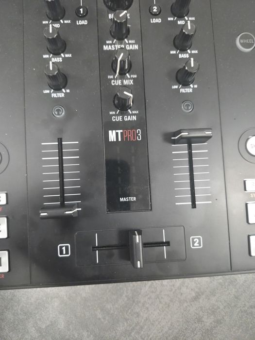 Numark mixtrack fx