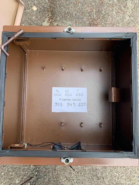 Бокс для автоматов метал.