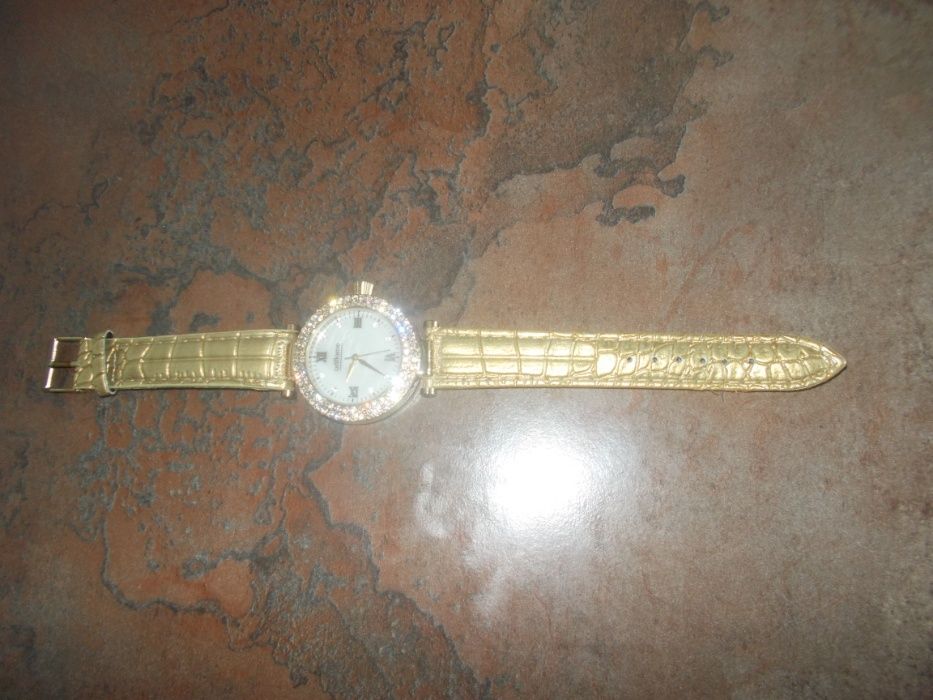 Наручные часы от Орифлейм