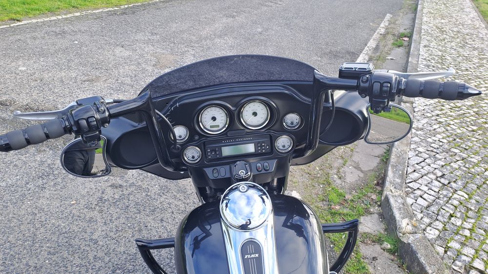 Harley davidson  street glide