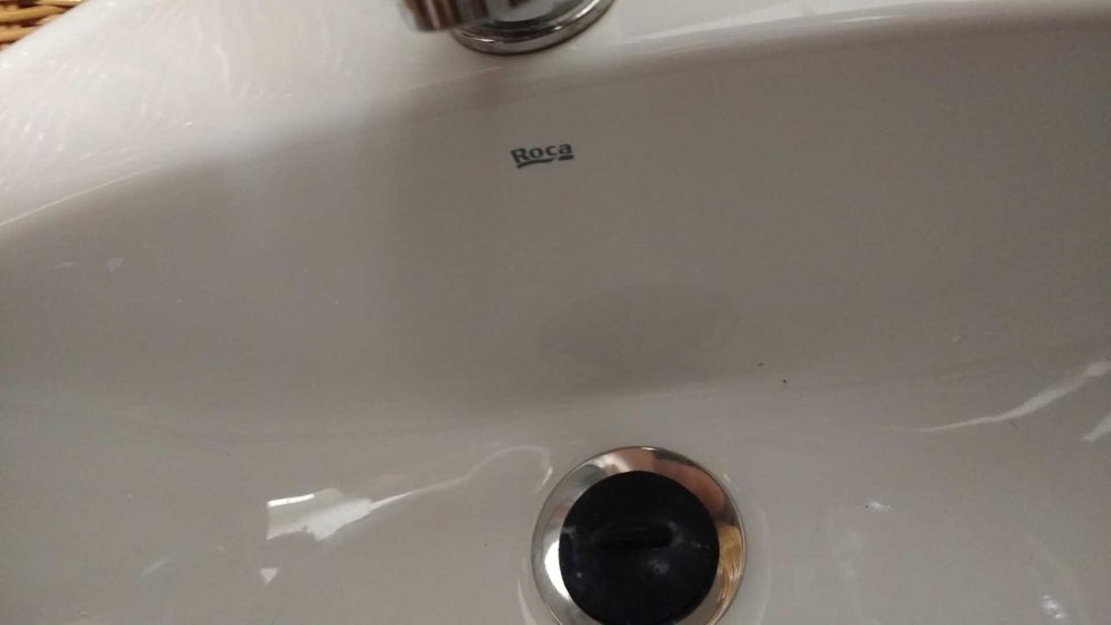 2 x lavatórios Roca + tampo de mármore / bathroom sinks + marble top
