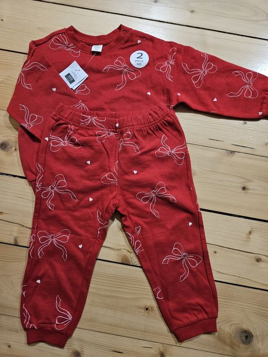 Dres dziewczęcy 92 Spodnie i Bluza