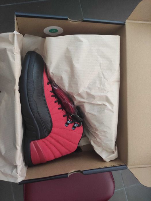 Air Jordan 12 Retro Reverse Flu Game 2020 , tam (EU 42,5) (US 9)